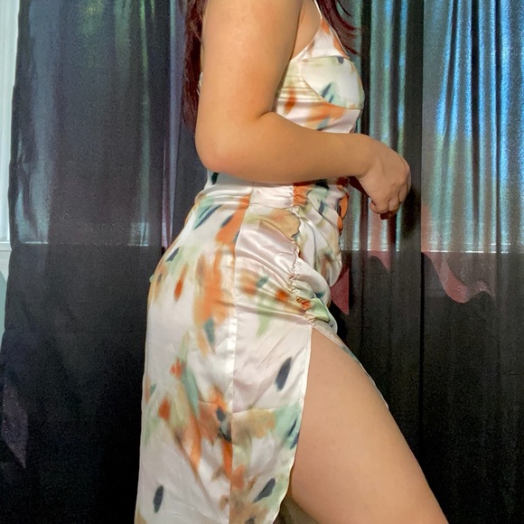 Summer dress - Picture 2 of 3